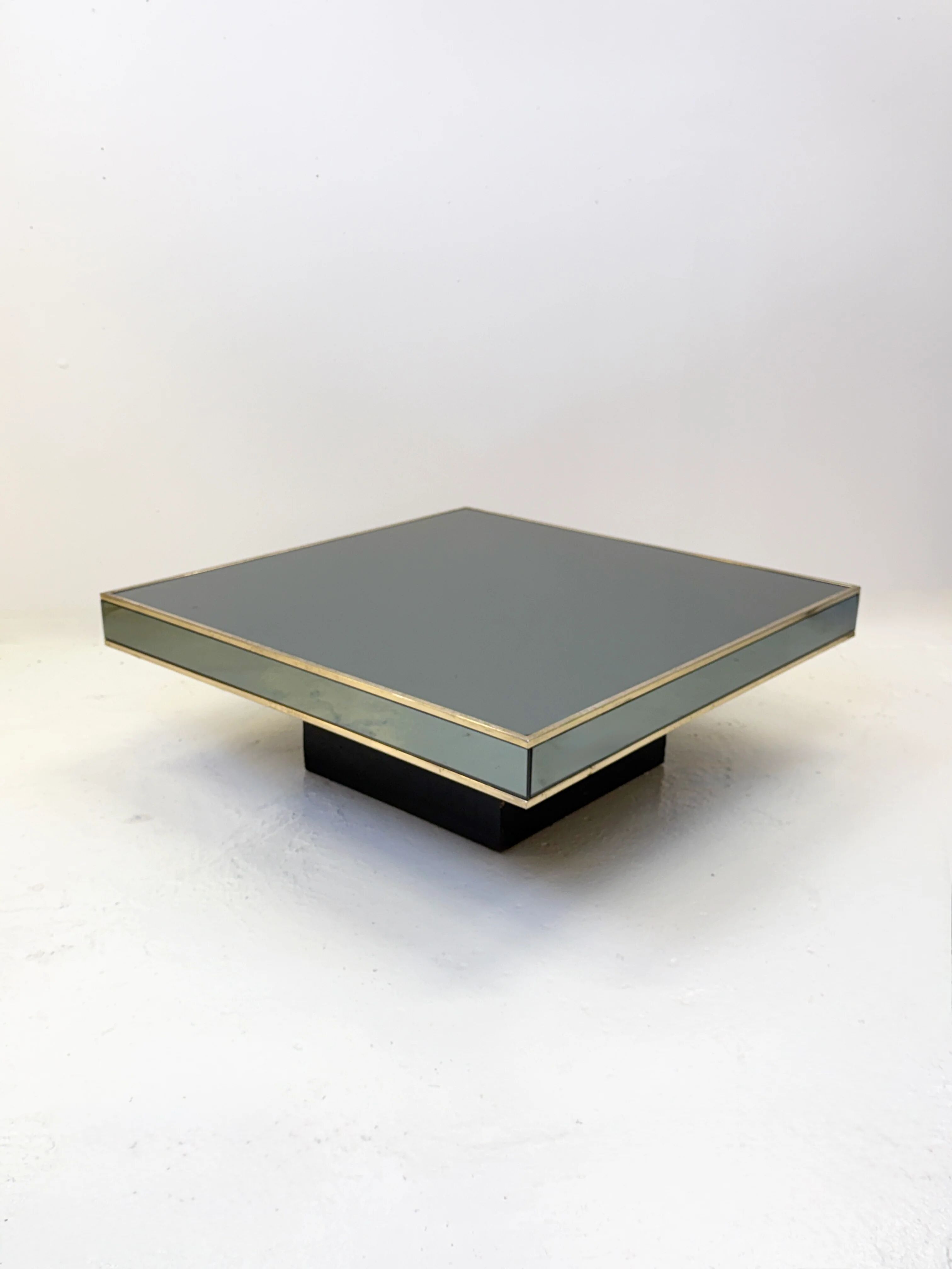 "Mirror" coffee table Cidue, Italy 1970s