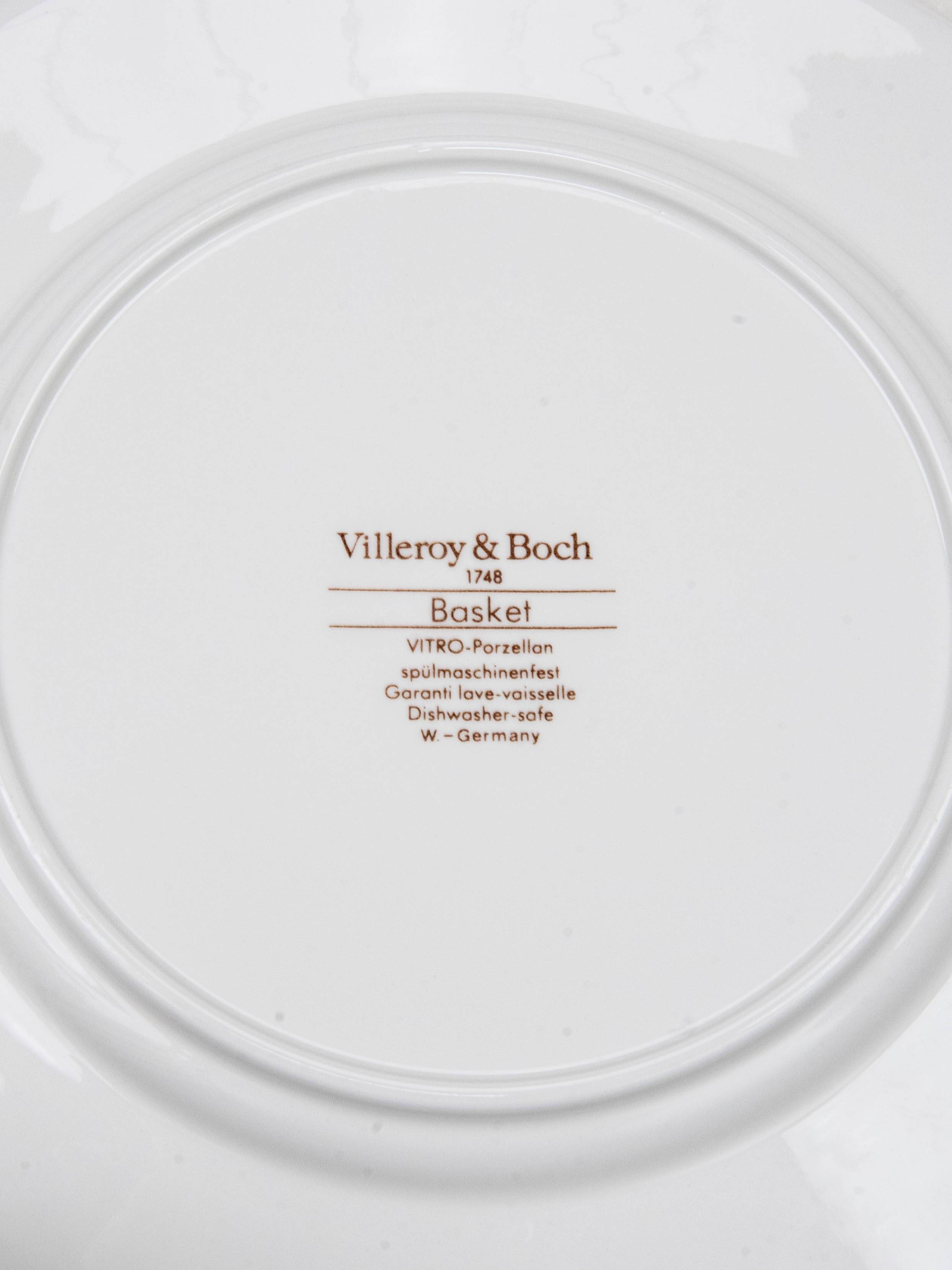 Villeroy & Boch dinner plates