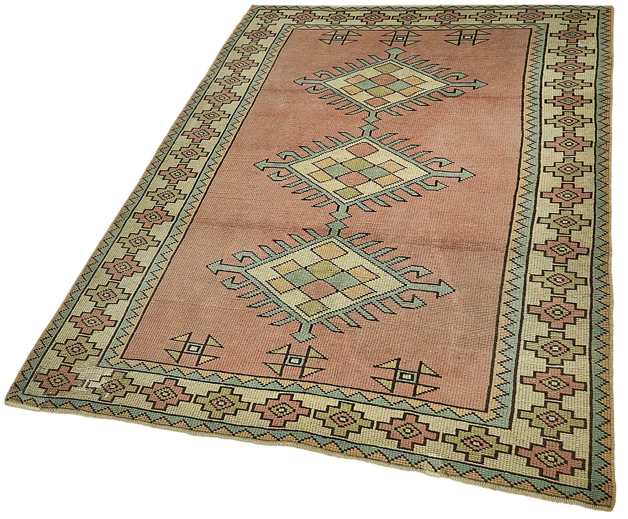 Turkish Vintage Anatolian Rug 124 cm x 190 cm