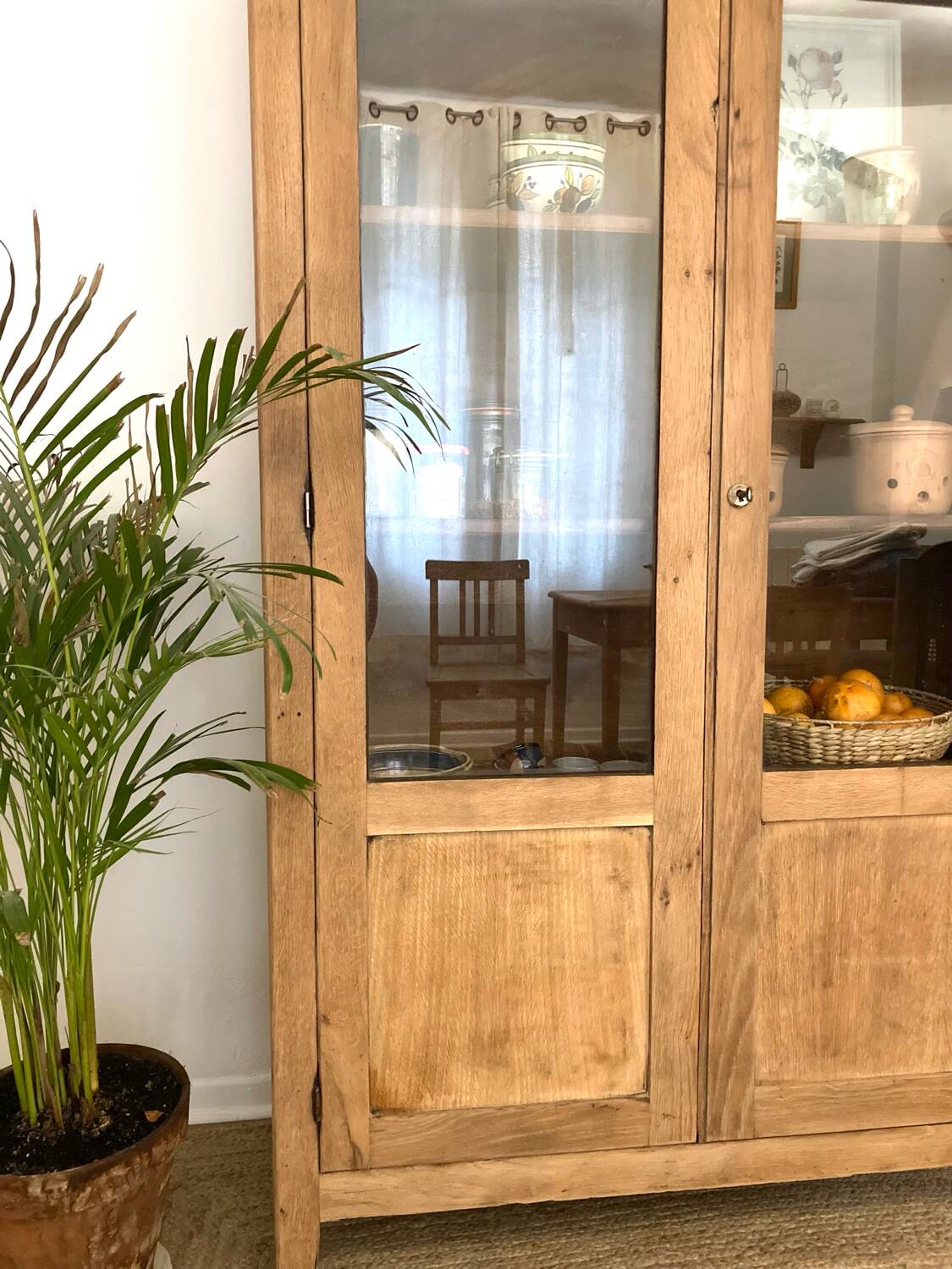 Parisian display cabinet