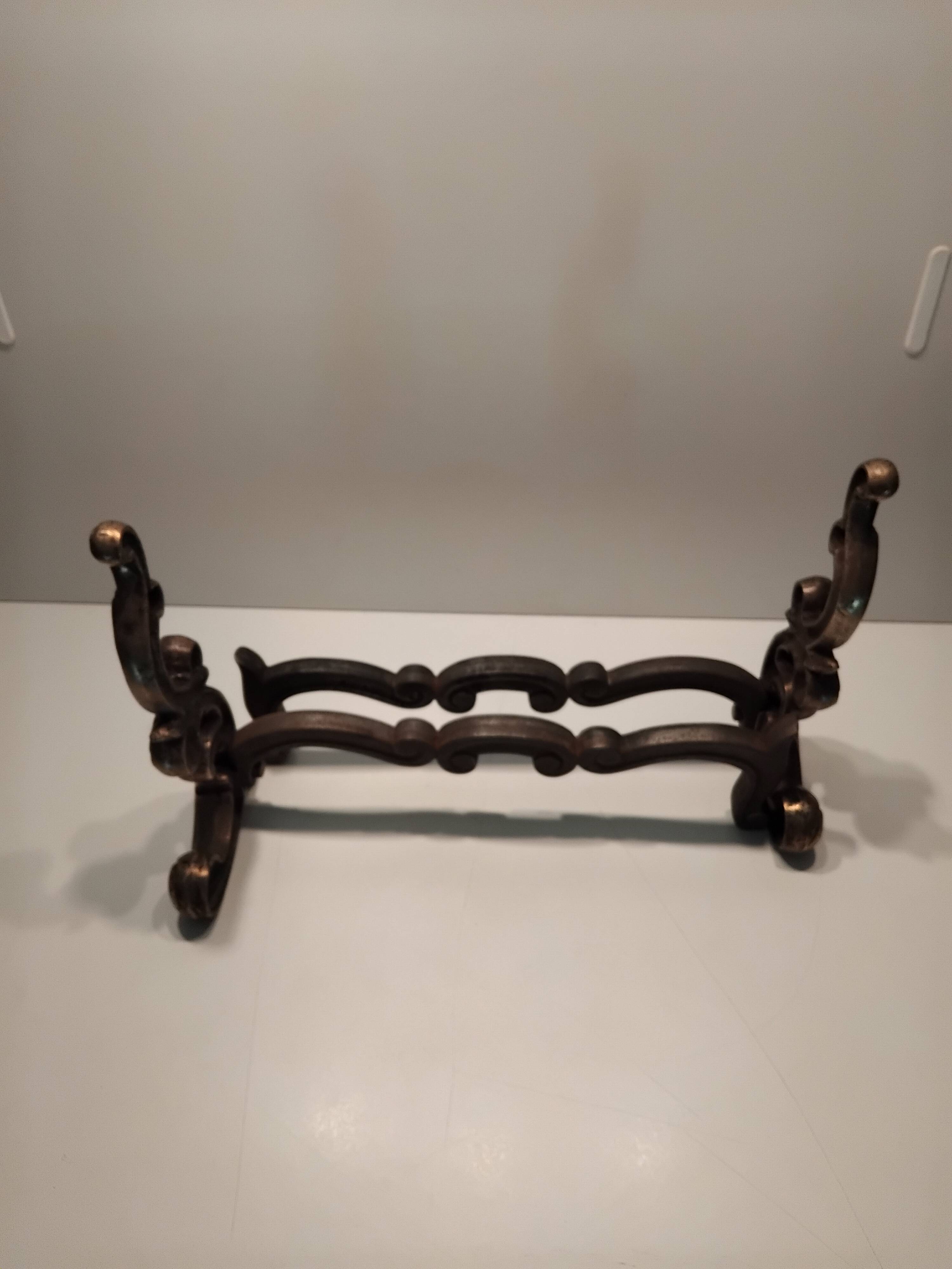Paire de chenets style Louis XV