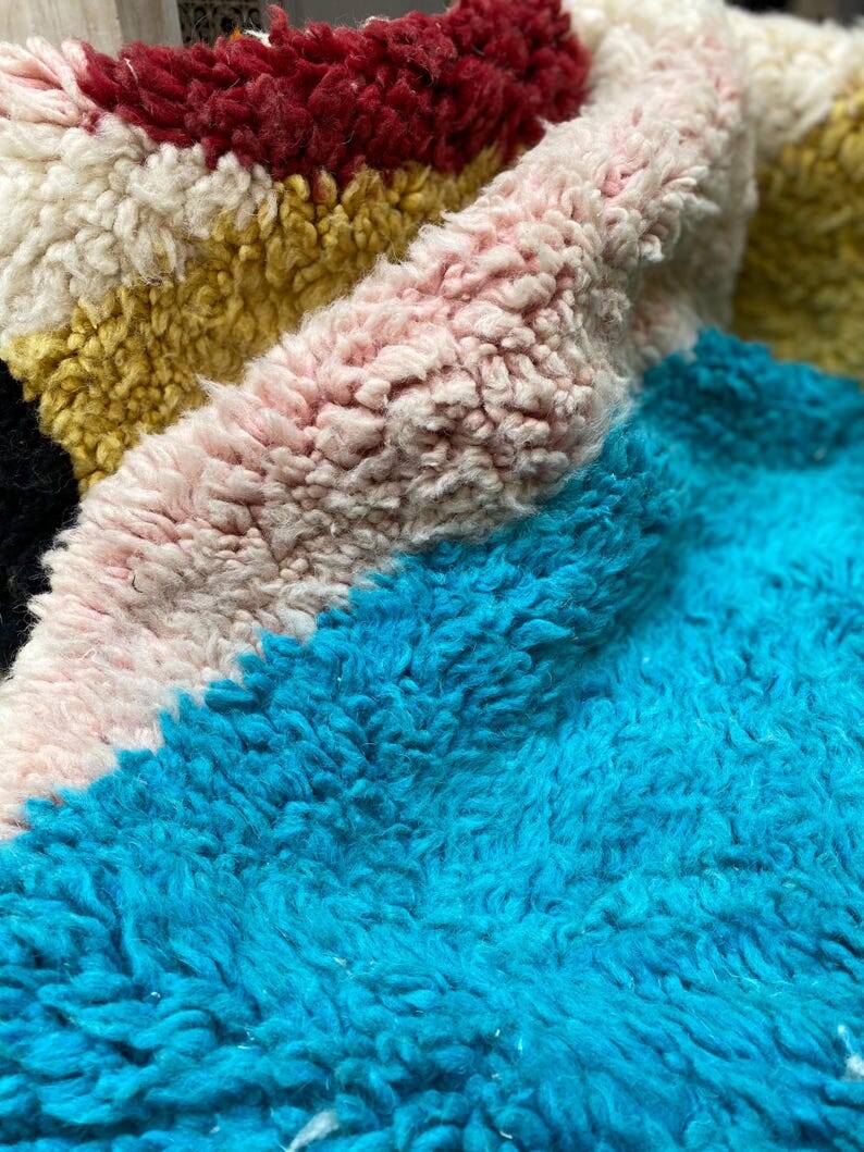 Handmade Moroccan Berber rug 250cm x 150cm