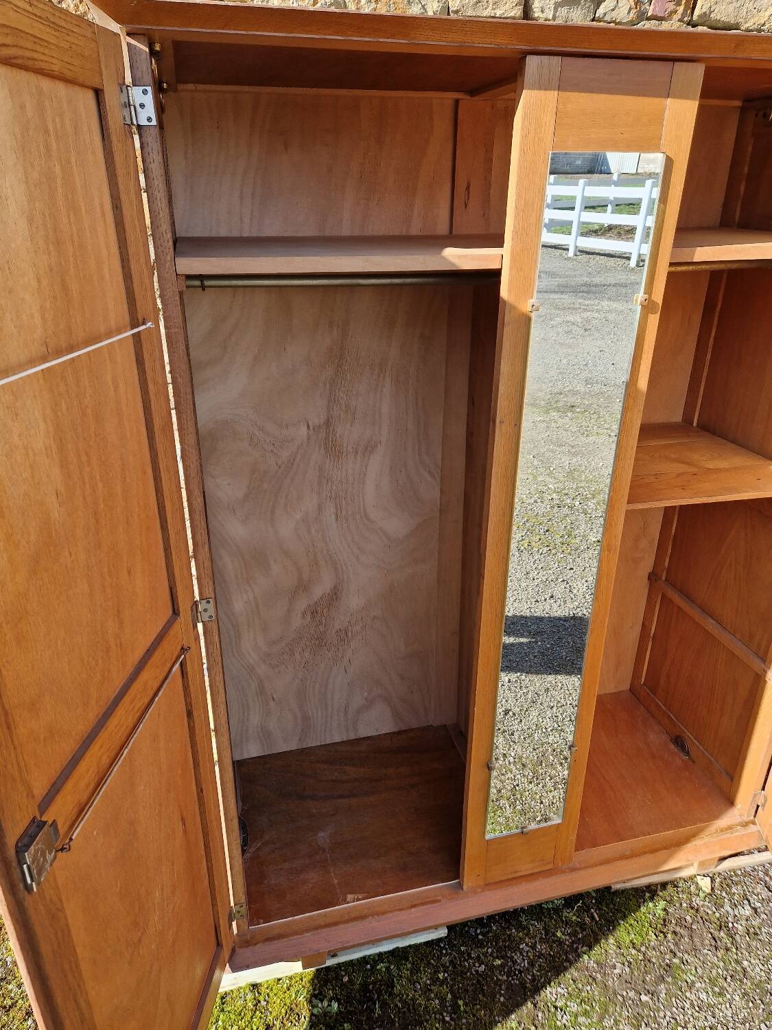 2-door glazed mirror cabinet