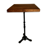 Manage vintage bistro standing