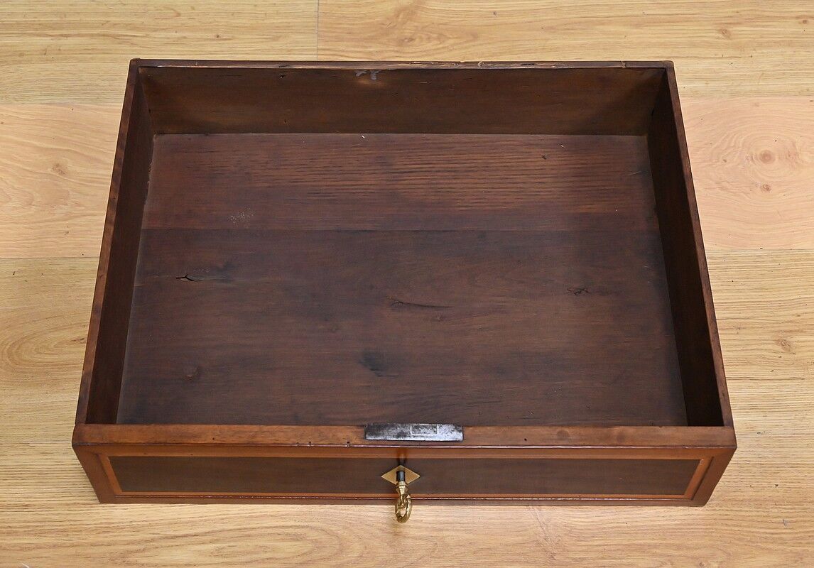 Console in mahogany and marble, Louis XVI period – late 18th century.