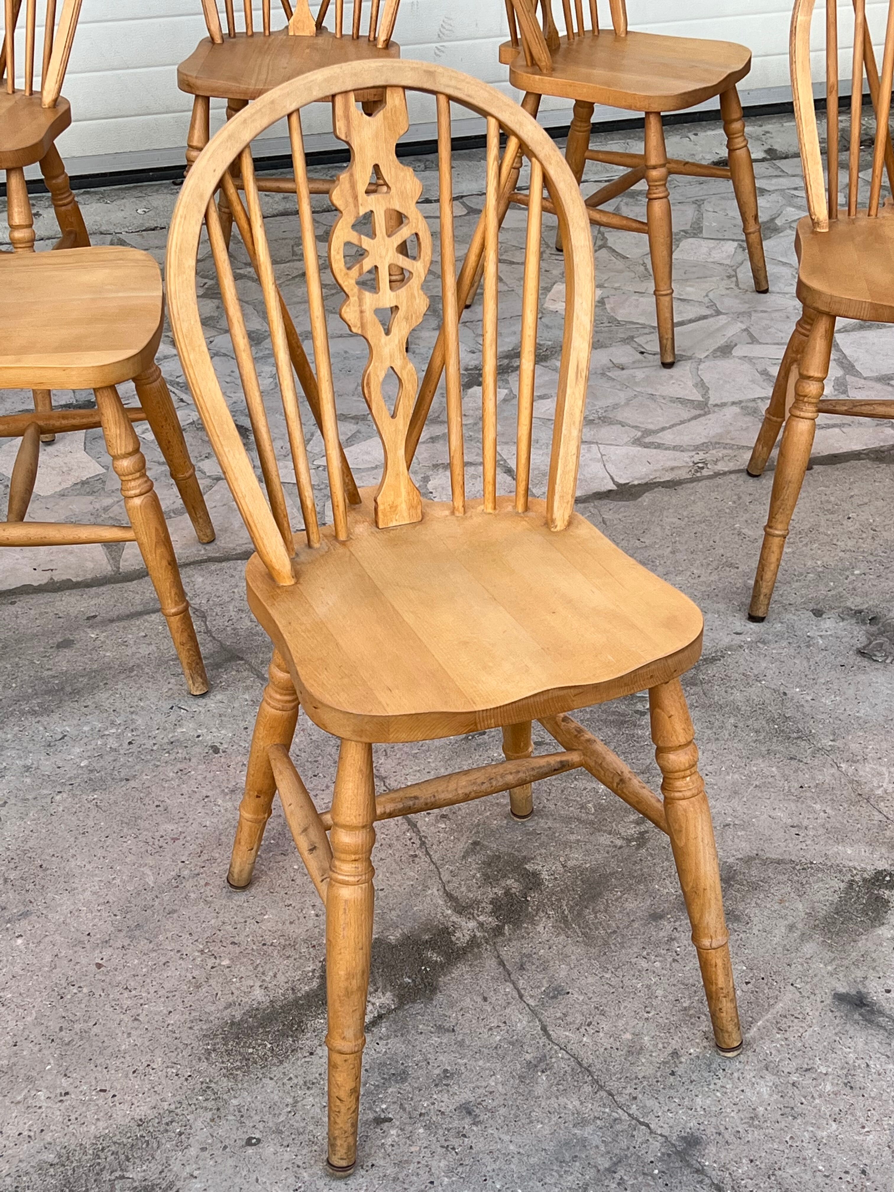 6 chairs bistro windsor wheelback in vintage beech baumann coffee