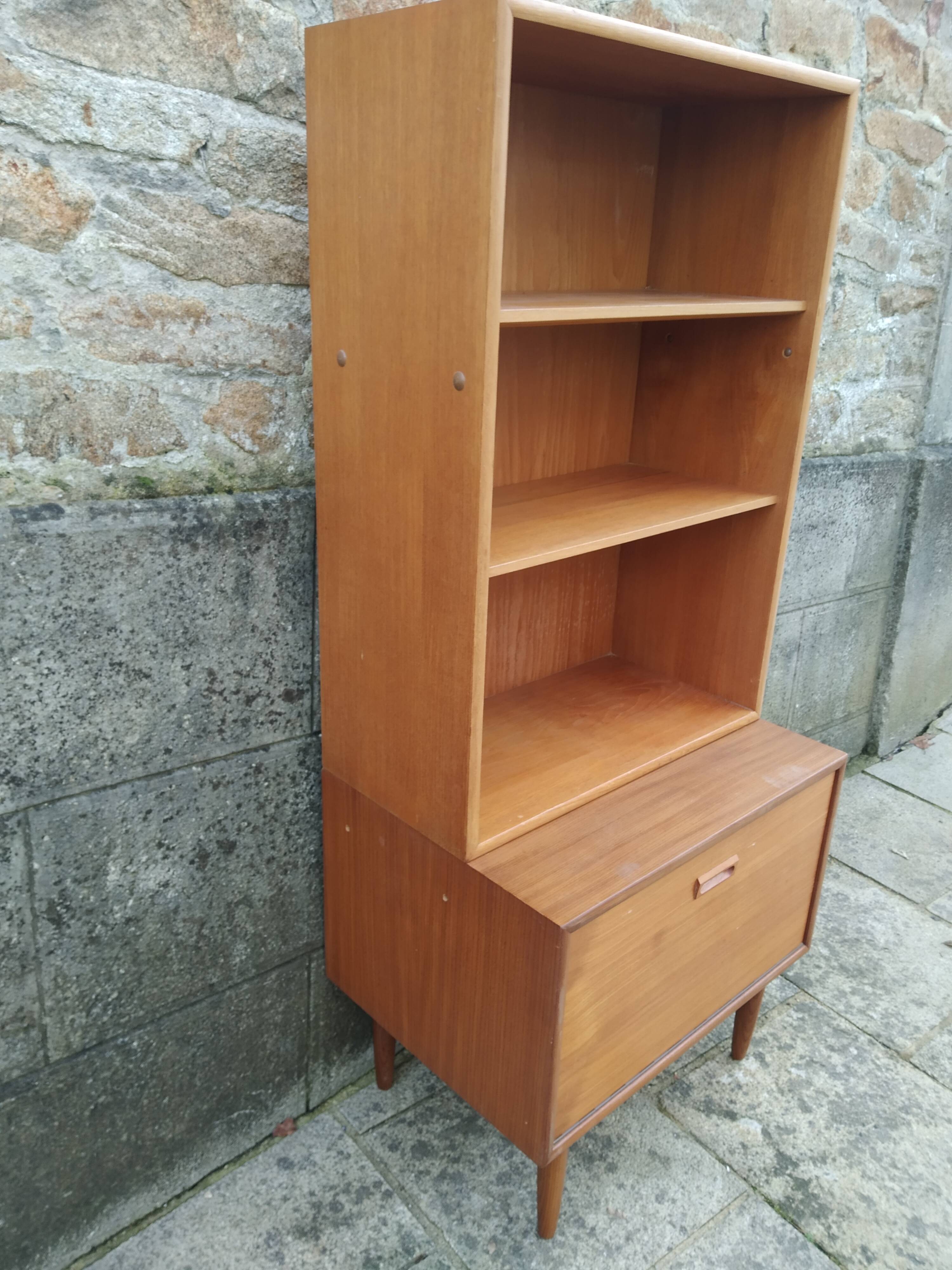 Bookcase 60