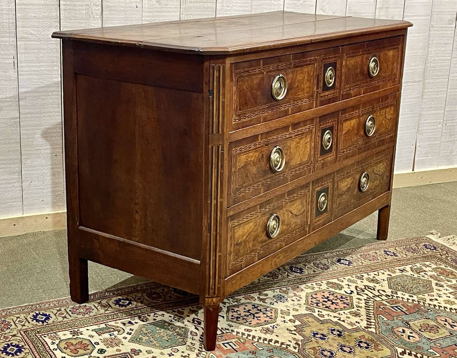 Louis XVI period chest of drawers in walnut, oak and fir, 18th century