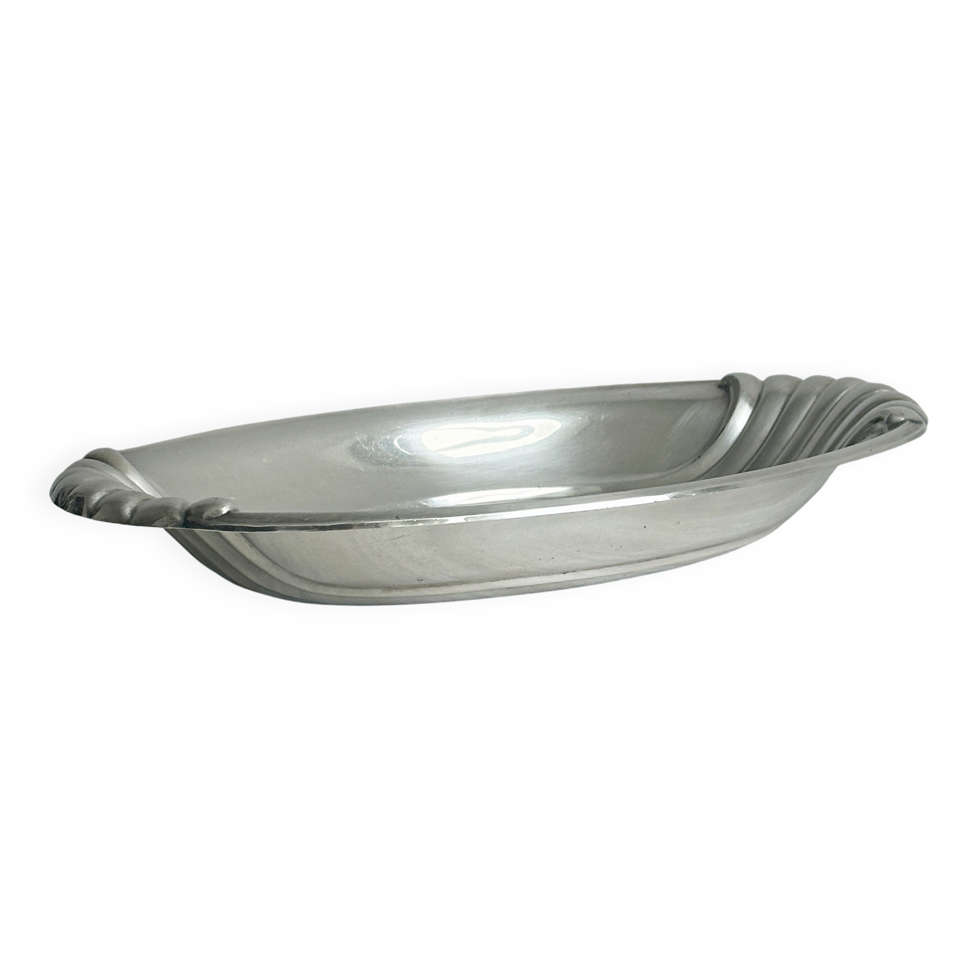 Light silver metal bread basket