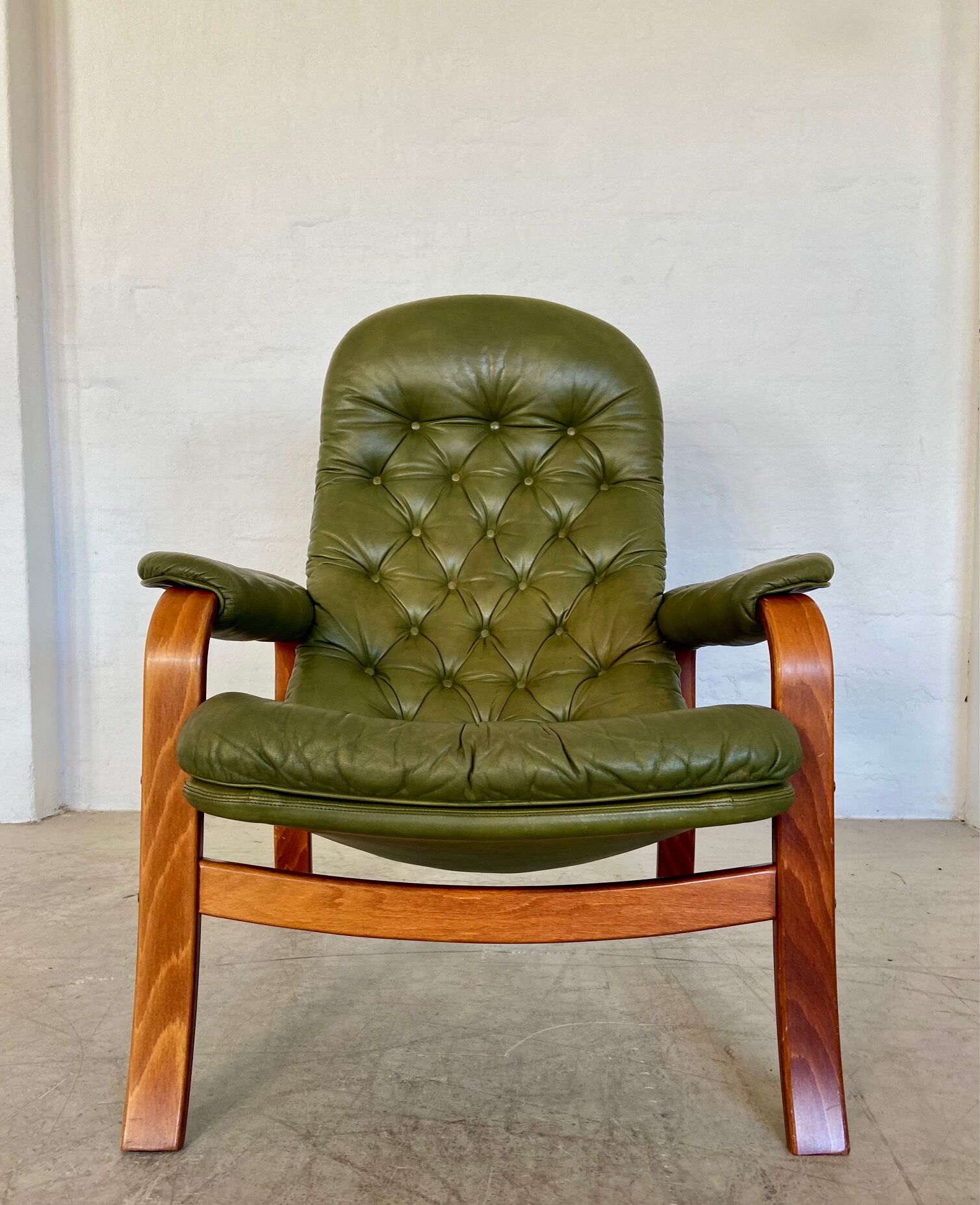 Vintage Swedish mid-century olive green leather lounge chair by Gote Møbler – 1970s