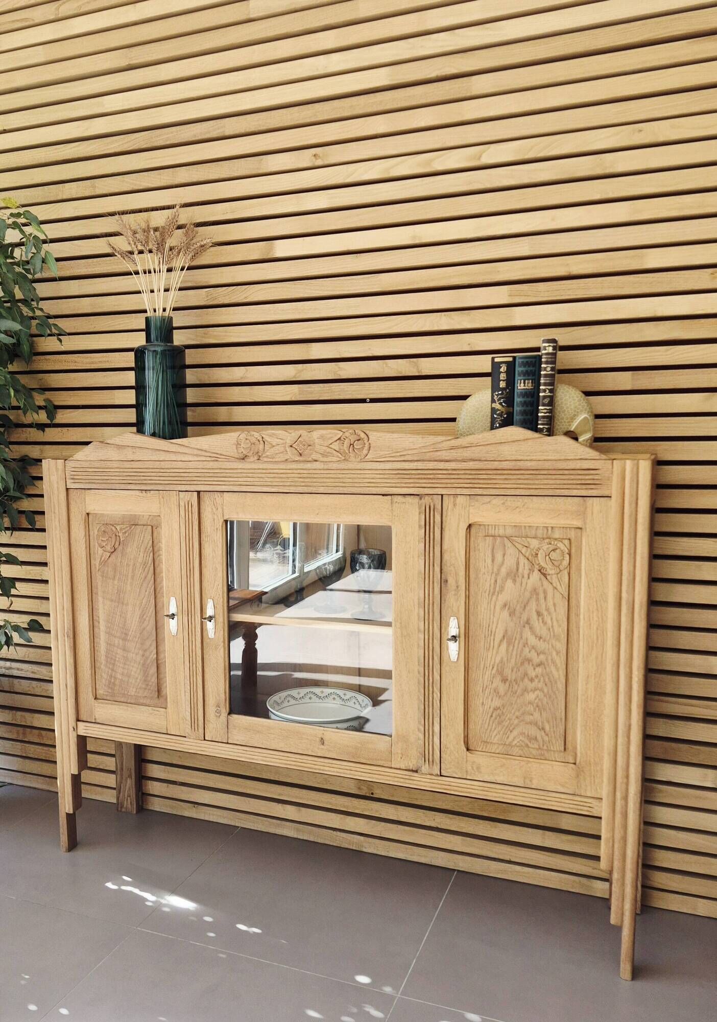 Enfilade / Art Deco display cabinet