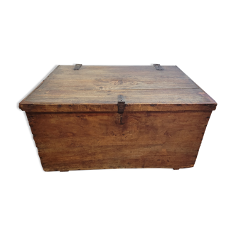 Antique wooden chest 68×49cms