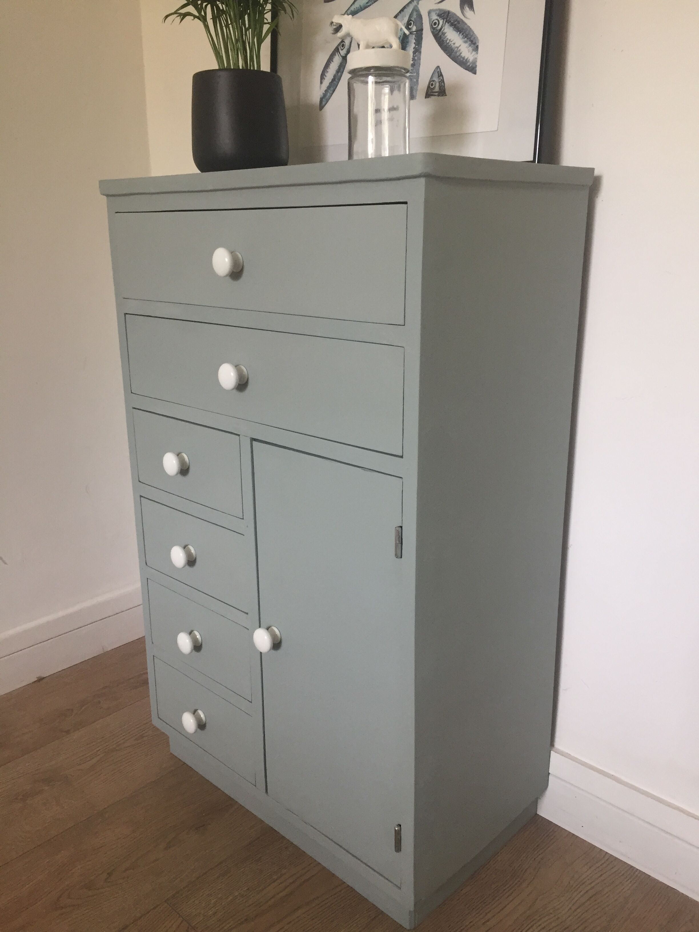 Small chest of drawers