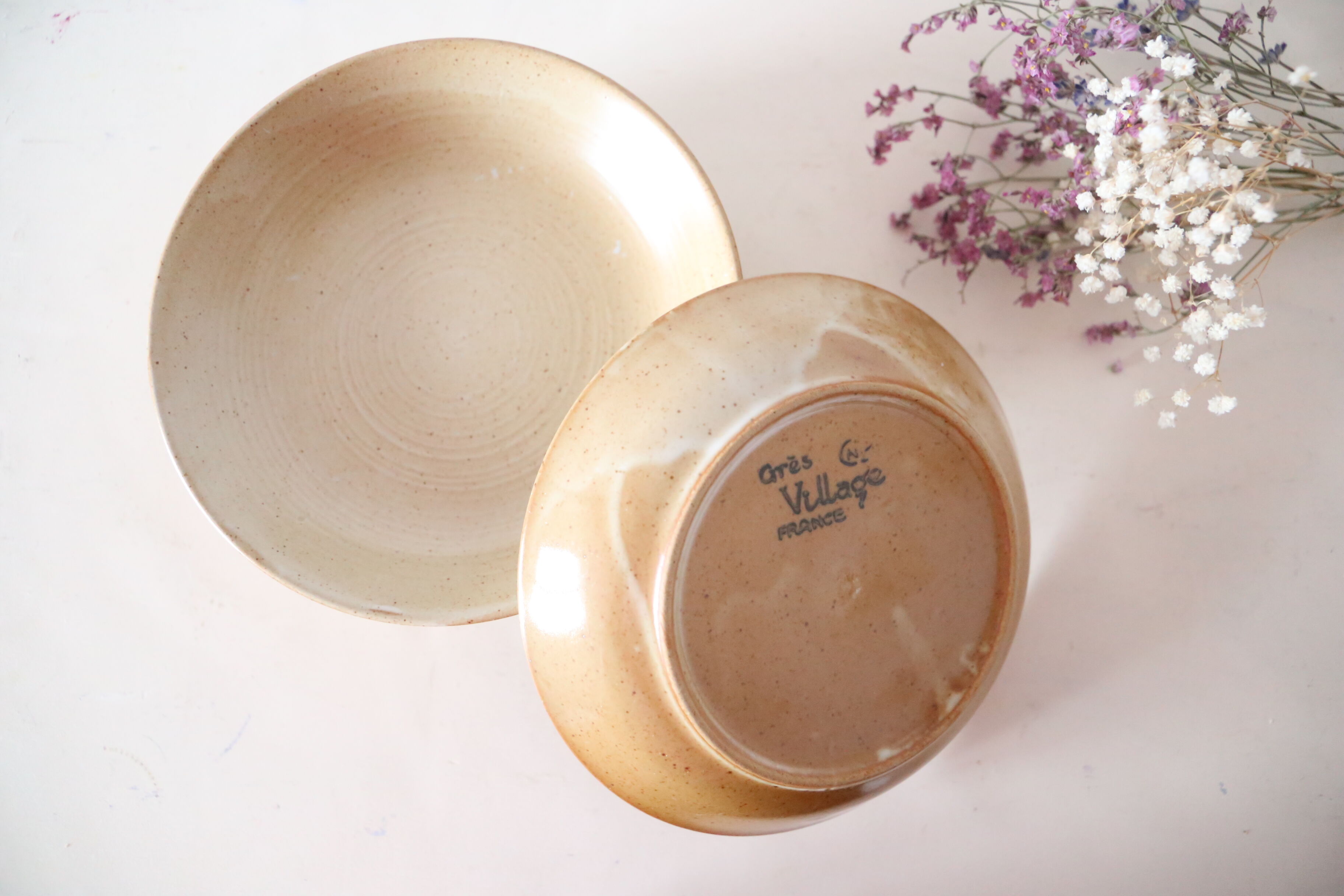 Set of 6 hollow sandstone plates, sandstone village, vintage French