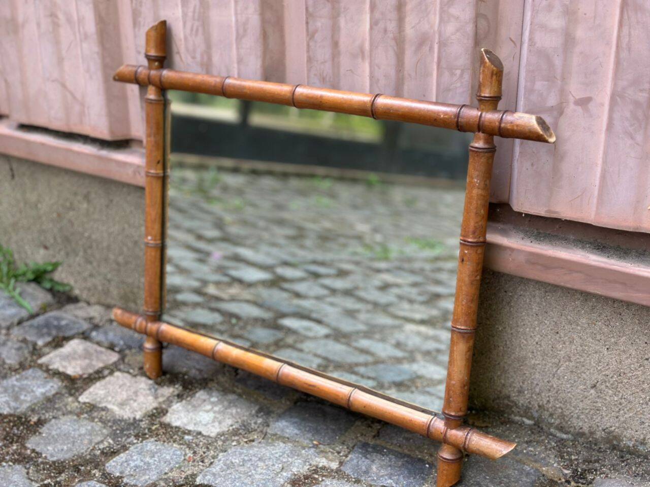 Vintage mirror in faux bamboo from the late 19th century 60x50cm