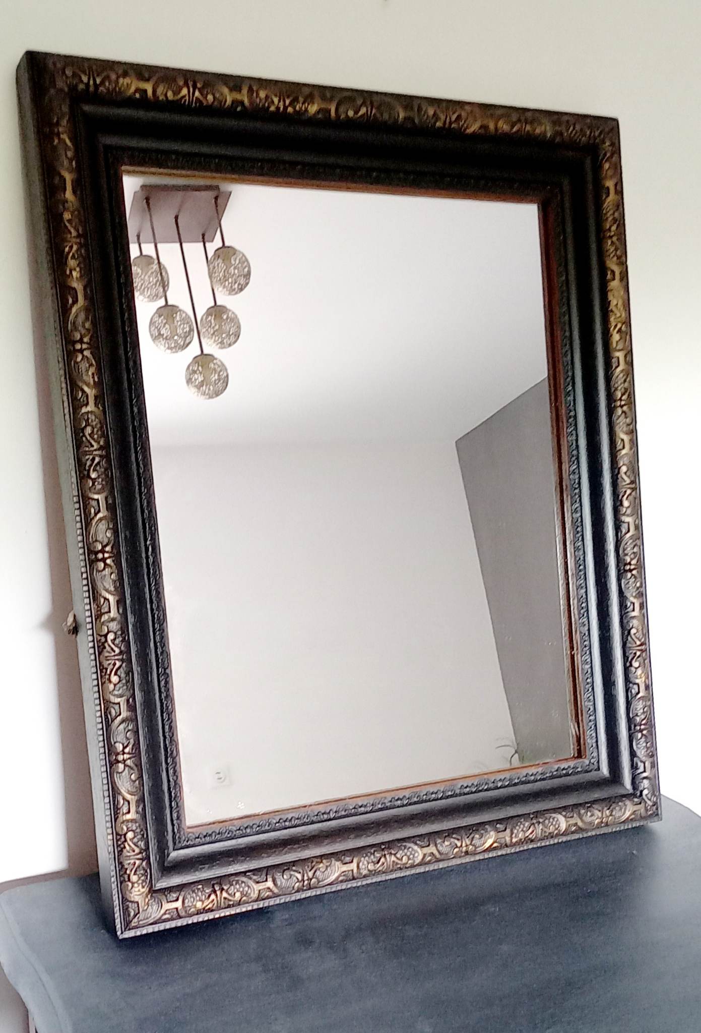 Antique mirror with moldings 46x55cm