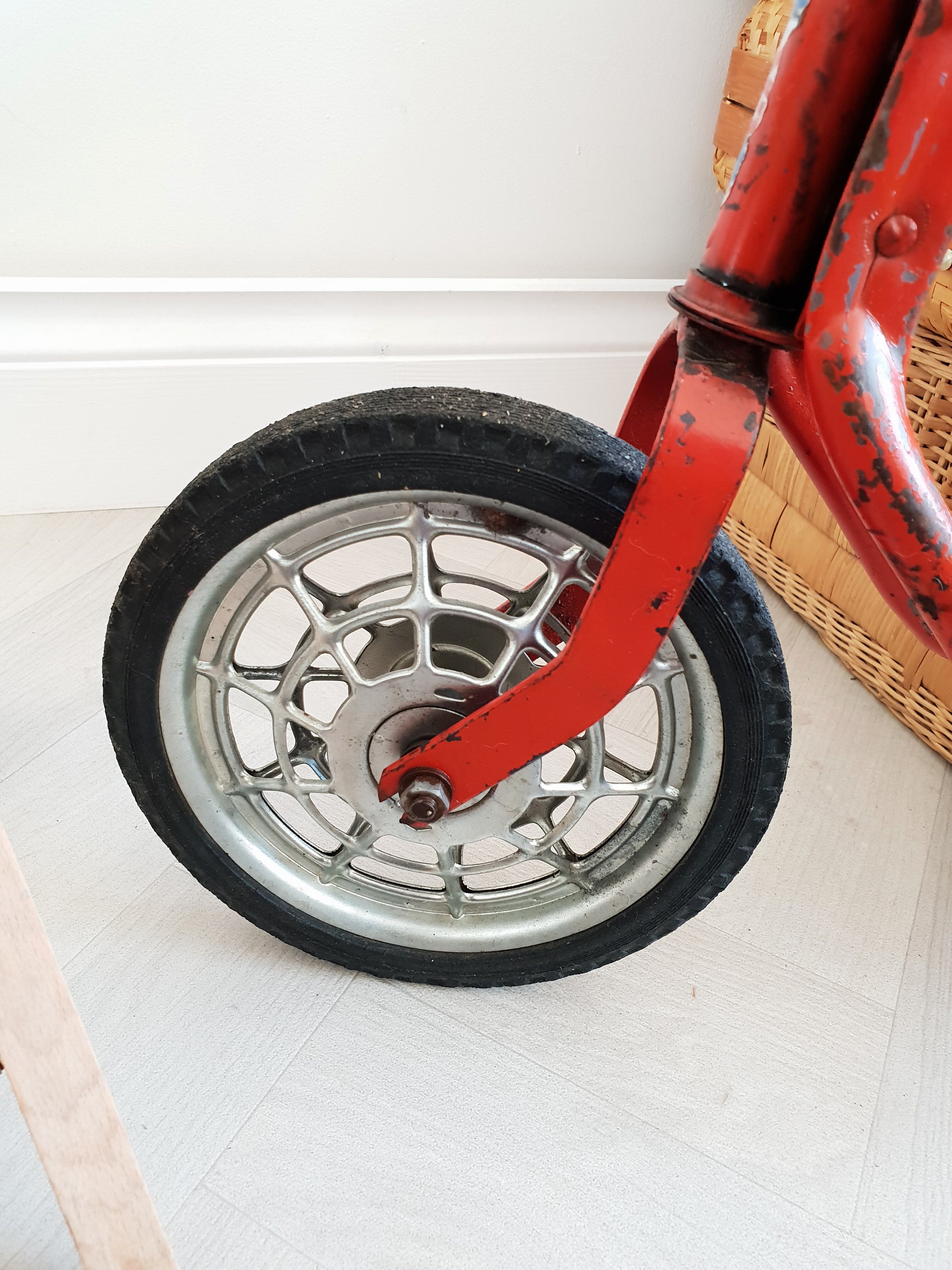 Vintage metal trottinette