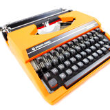 Silver Reed vintage typewriter - revised with new ribbon