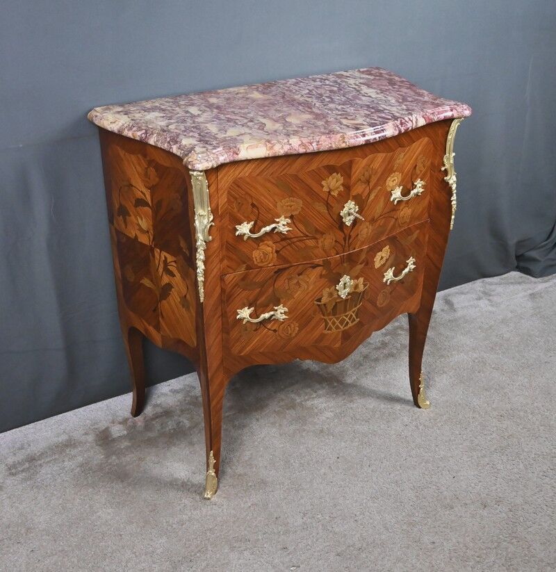 Small marquetry chest of drawers, Louis XV style – early 20th century