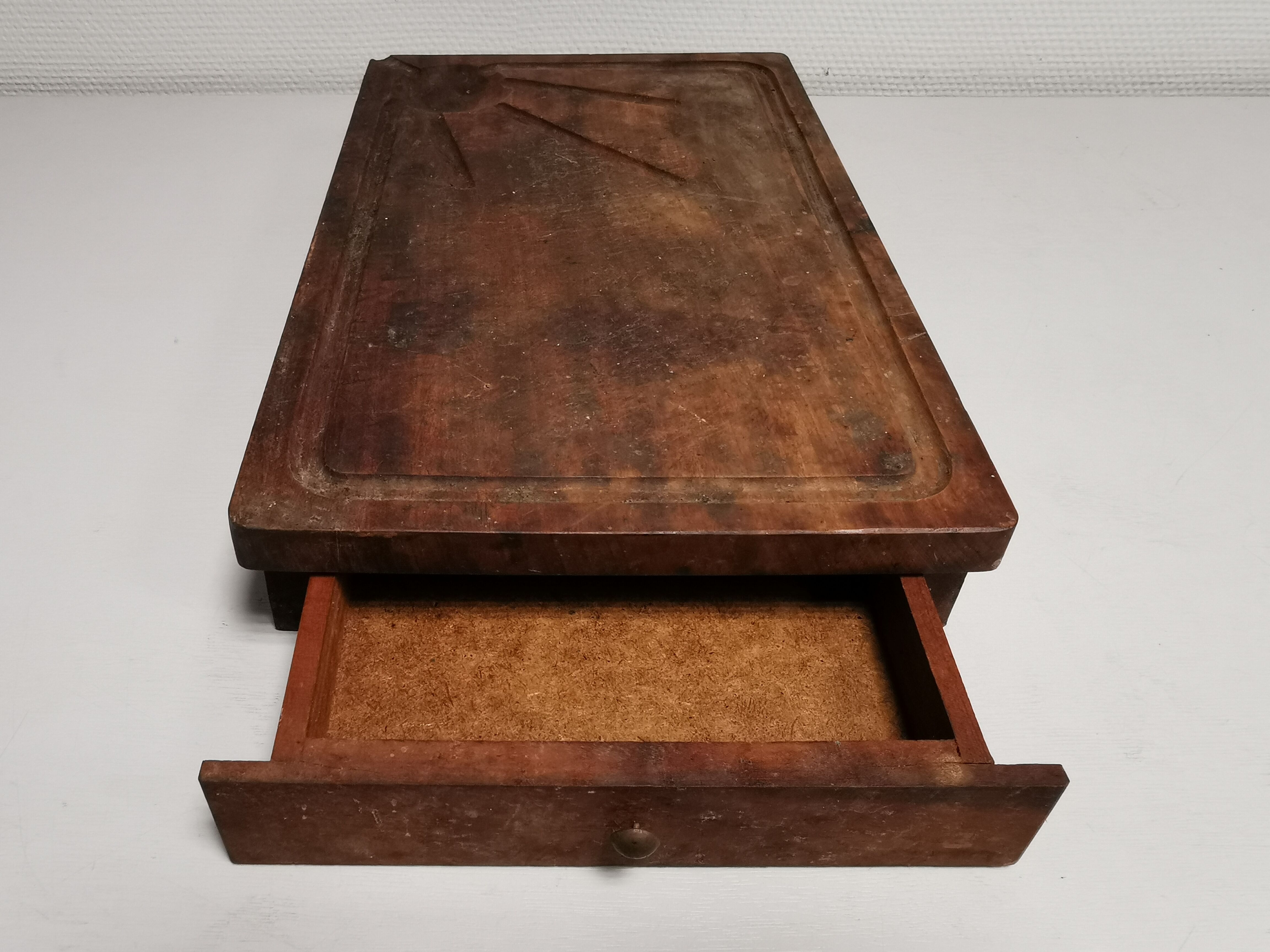 Old Wooden Cutting Board with drawer for knives. block...