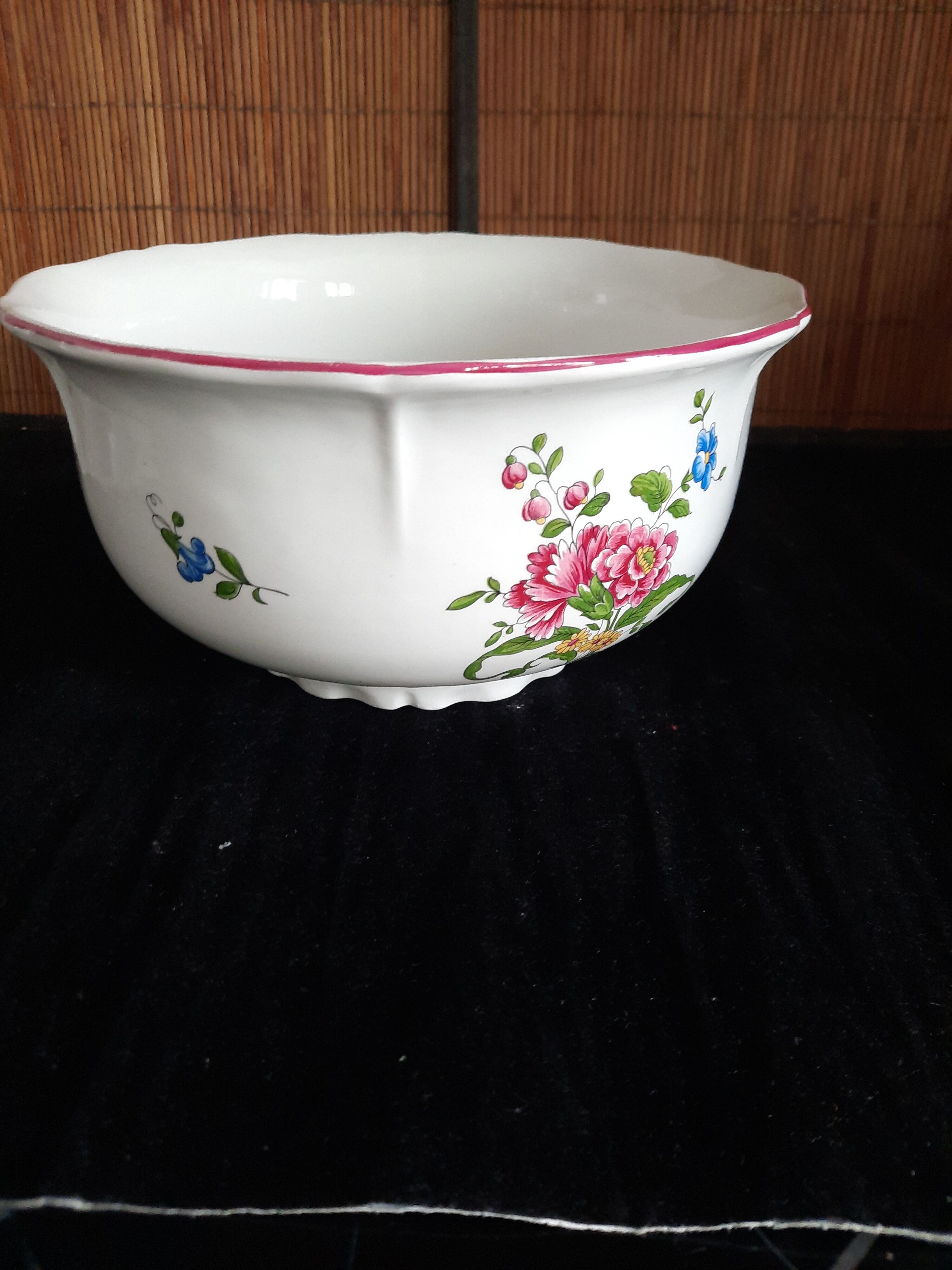 Ceramic salad bowl Old Saint-Amand – floral decoration – very good condition