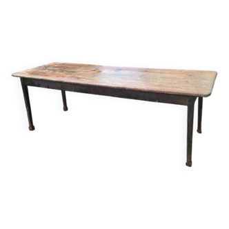 Large farmhouse table