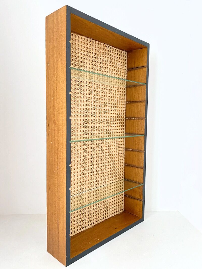 Wooden wall shelf and canning