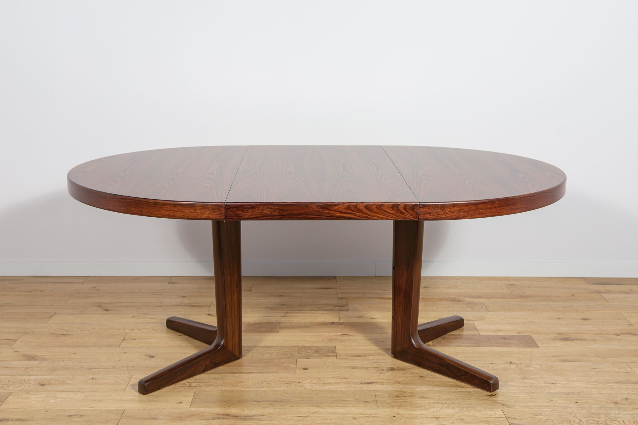 Mid-century round rosewood extendable dining table, Denmark, 1960s