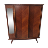 Wardrobe feet compass sliding doors