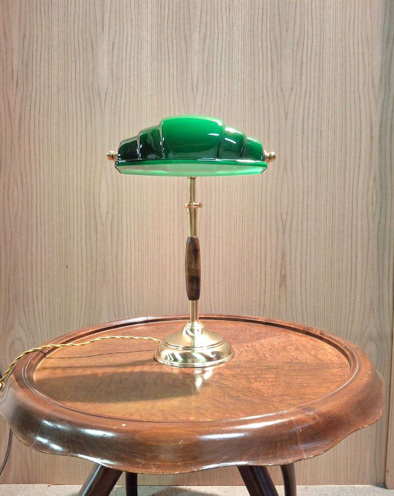 Lampe de bureau ministérielle Churchill en verre vert et laiton