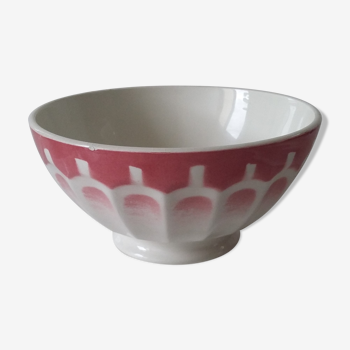 Ancient bowl in pink and white earthenware