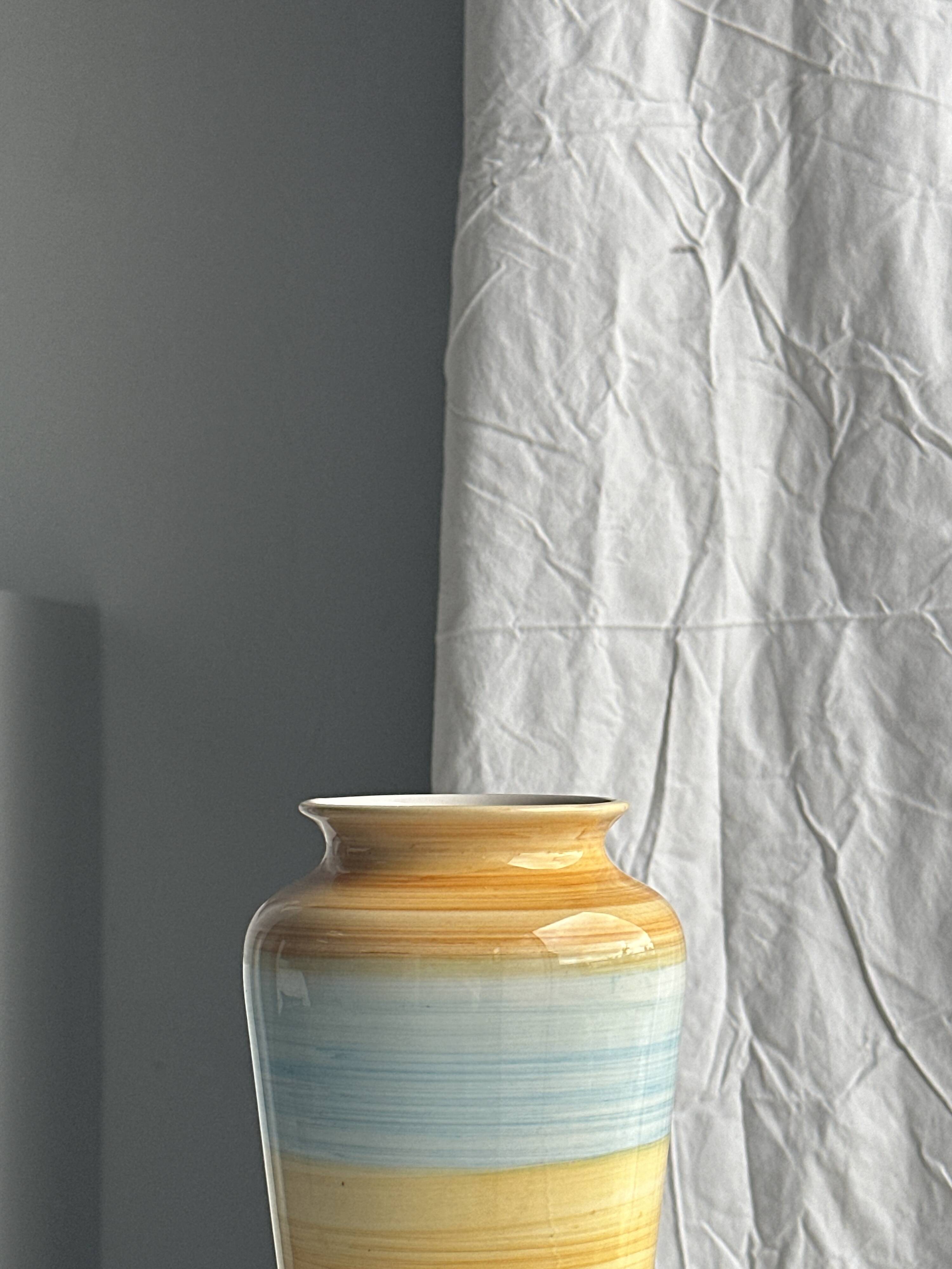 90s vase green, yellow, blue