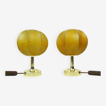 Belle paire de lampes de chevet de bureau Cocoon du milieu du siècle par Goldkant
