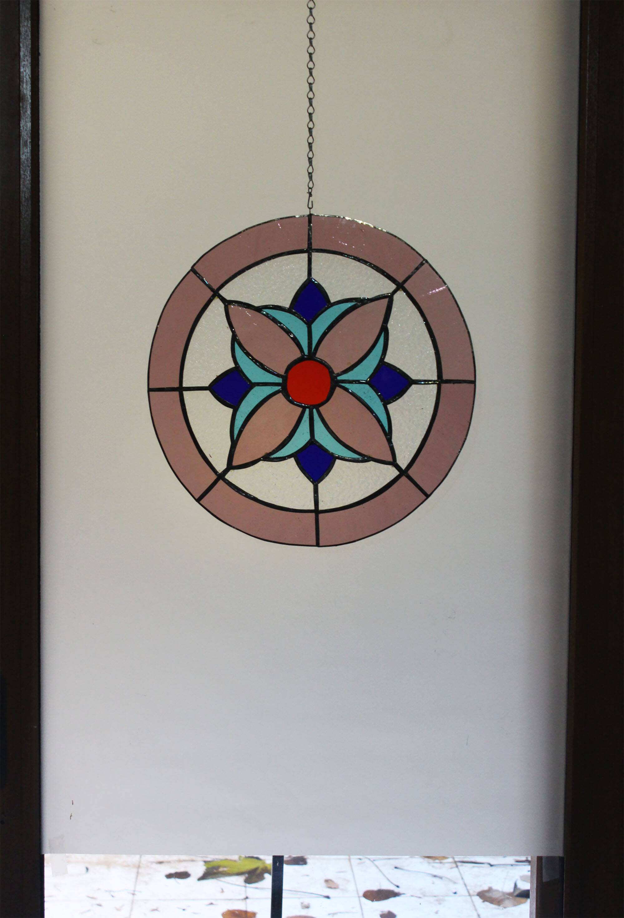 Vitrail circulaire décoratif à motif floral – Verre coloré fait main, Ø 40