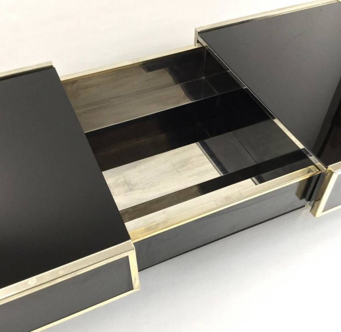 coffee table with integrated bar in black glass Cidue, 1970