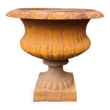 Vase médicis en fonte