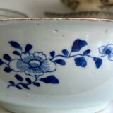 Blue porcelain East India Company salad bowl