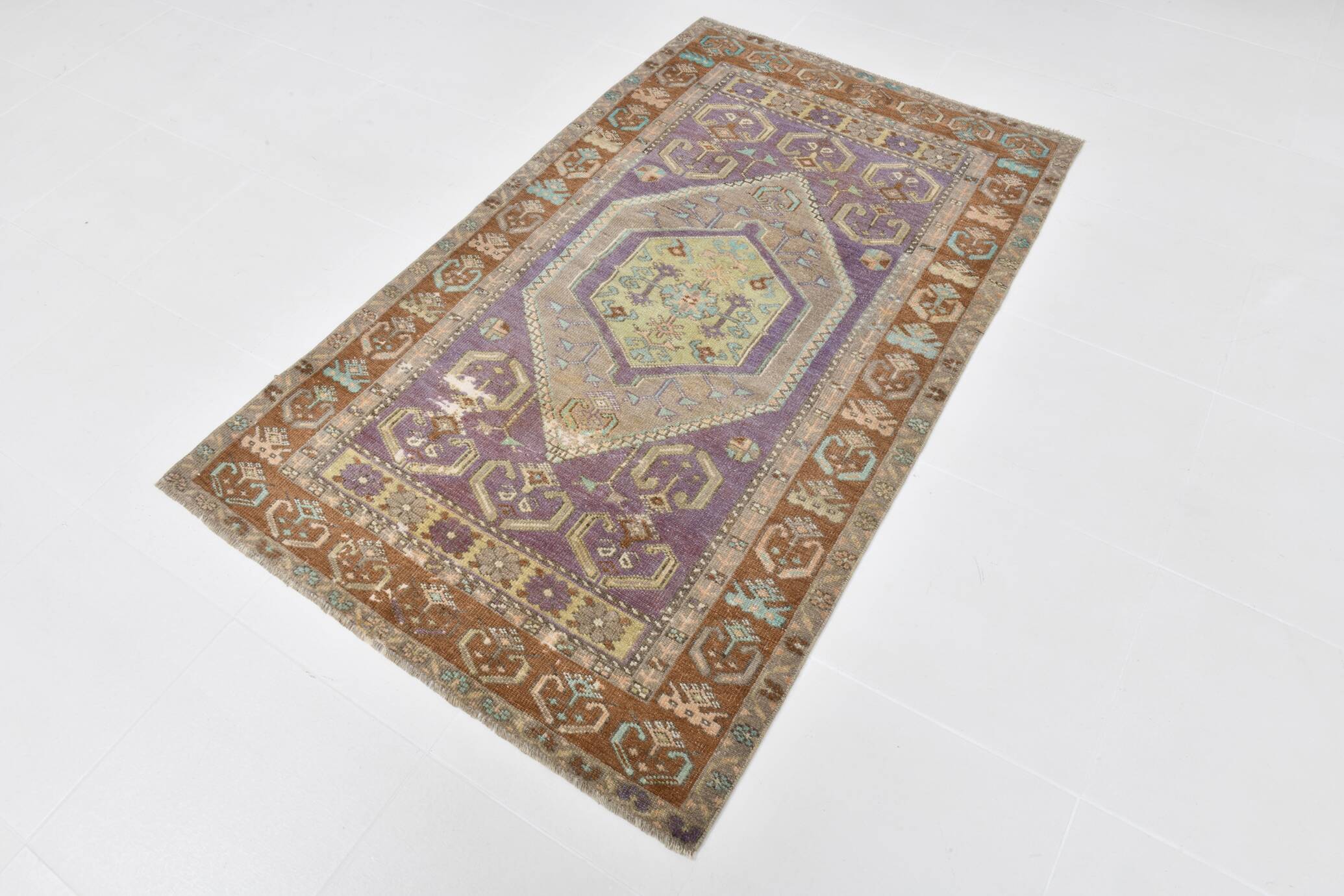 4x6 Vintage Oushak Carpet, Turkish Rug, 107x172Cm