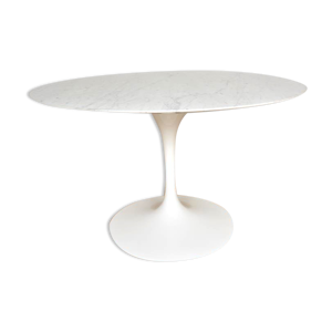 Table à manger de Eero Saarinen pour Knoll international datant des années 60