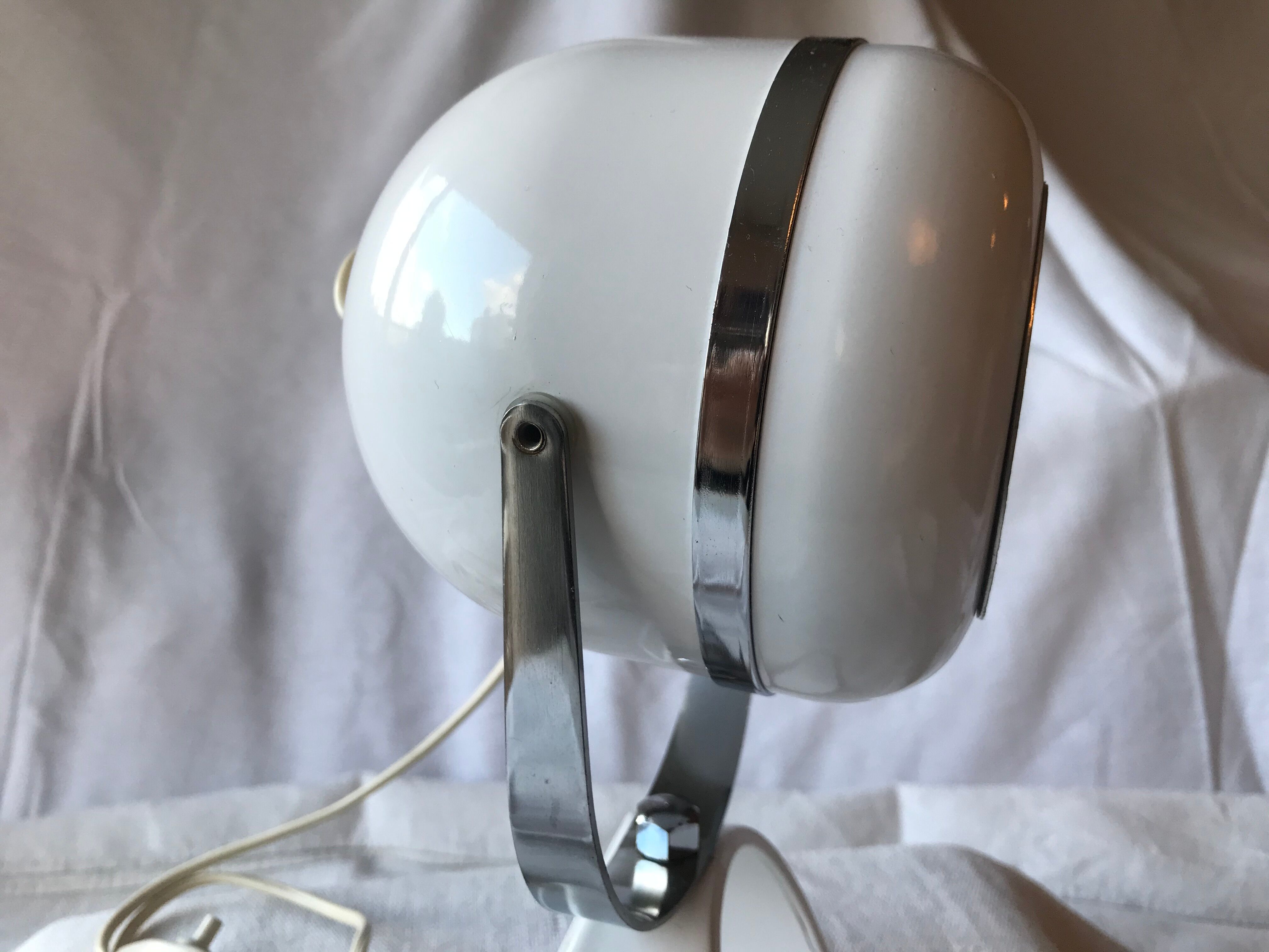 Vintage eye ball table lamp 1970 Italian Prova white