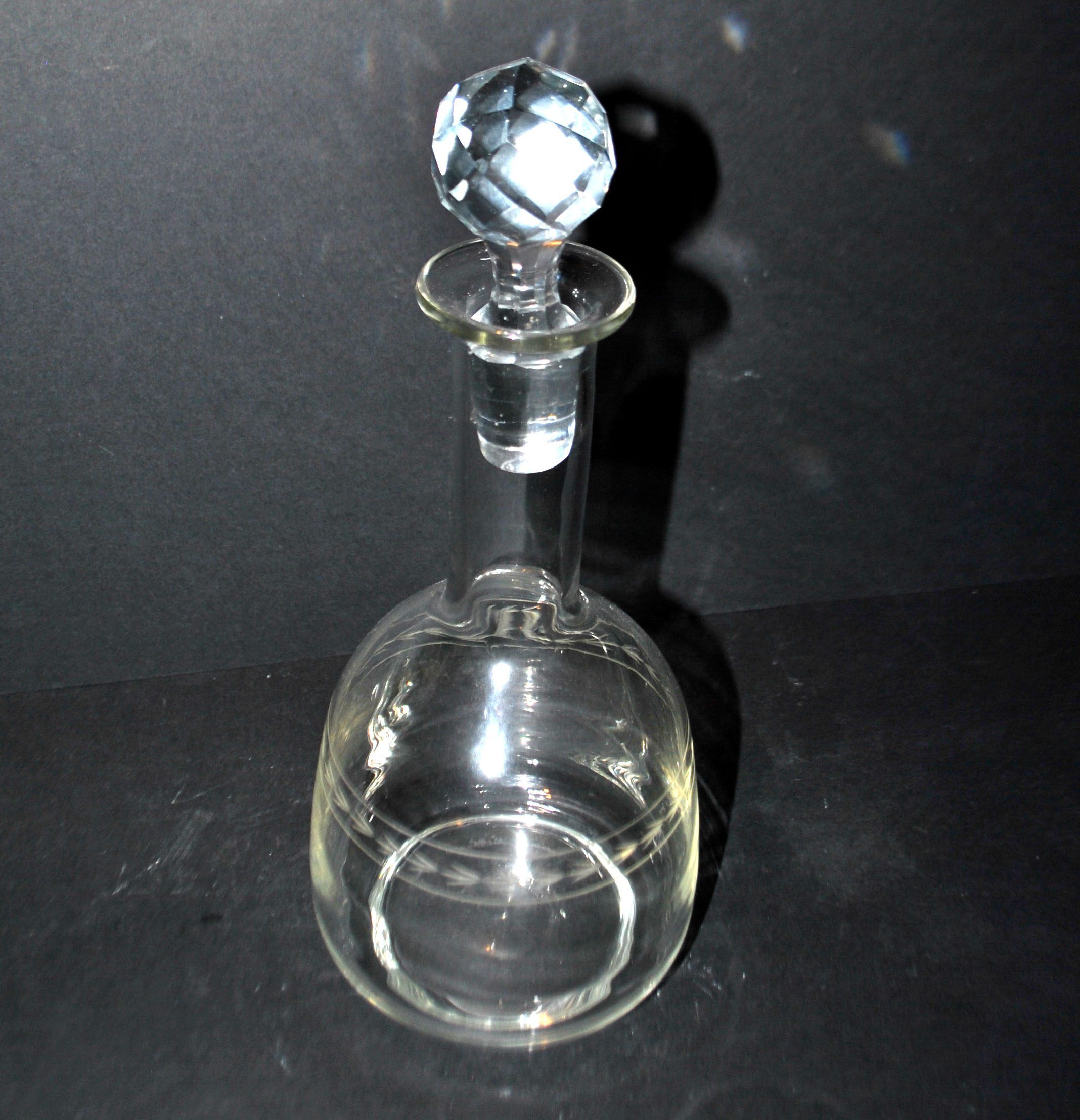 Antique carafe engraved with a laurel frieze, circa 1900