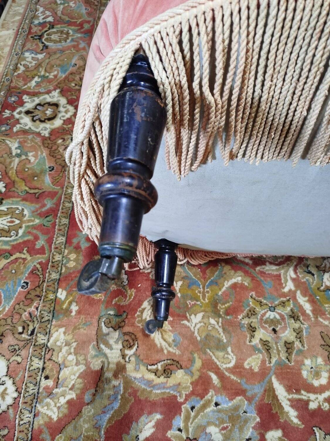 Napoleon III period pink velvet meridian.