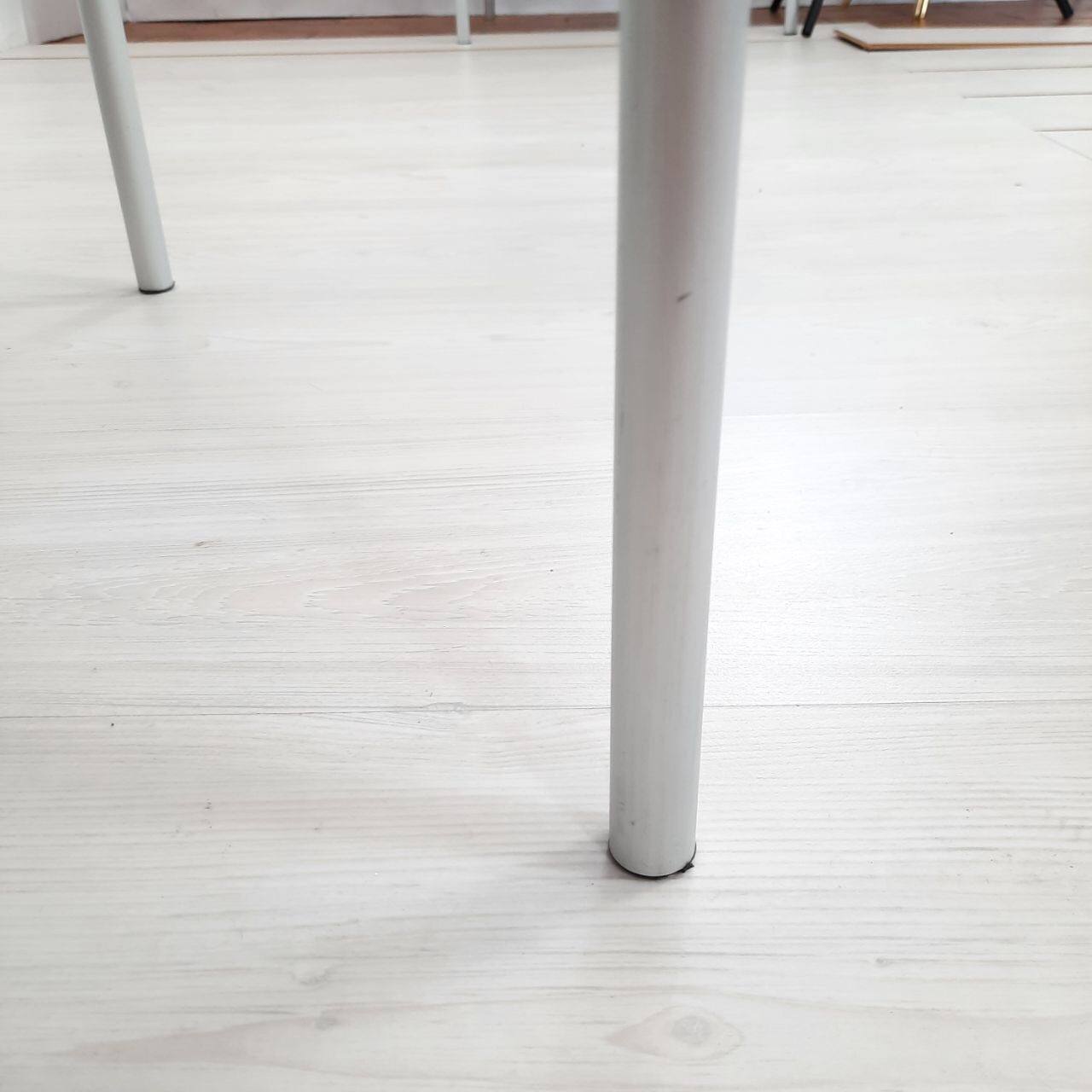 Quatre fauteuils de Matteo Grassi cuir années 1990/2000