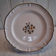 Moustier Feret plate in earthenware in very good condition.