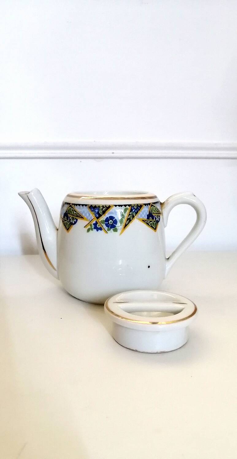 Art Deco teapot