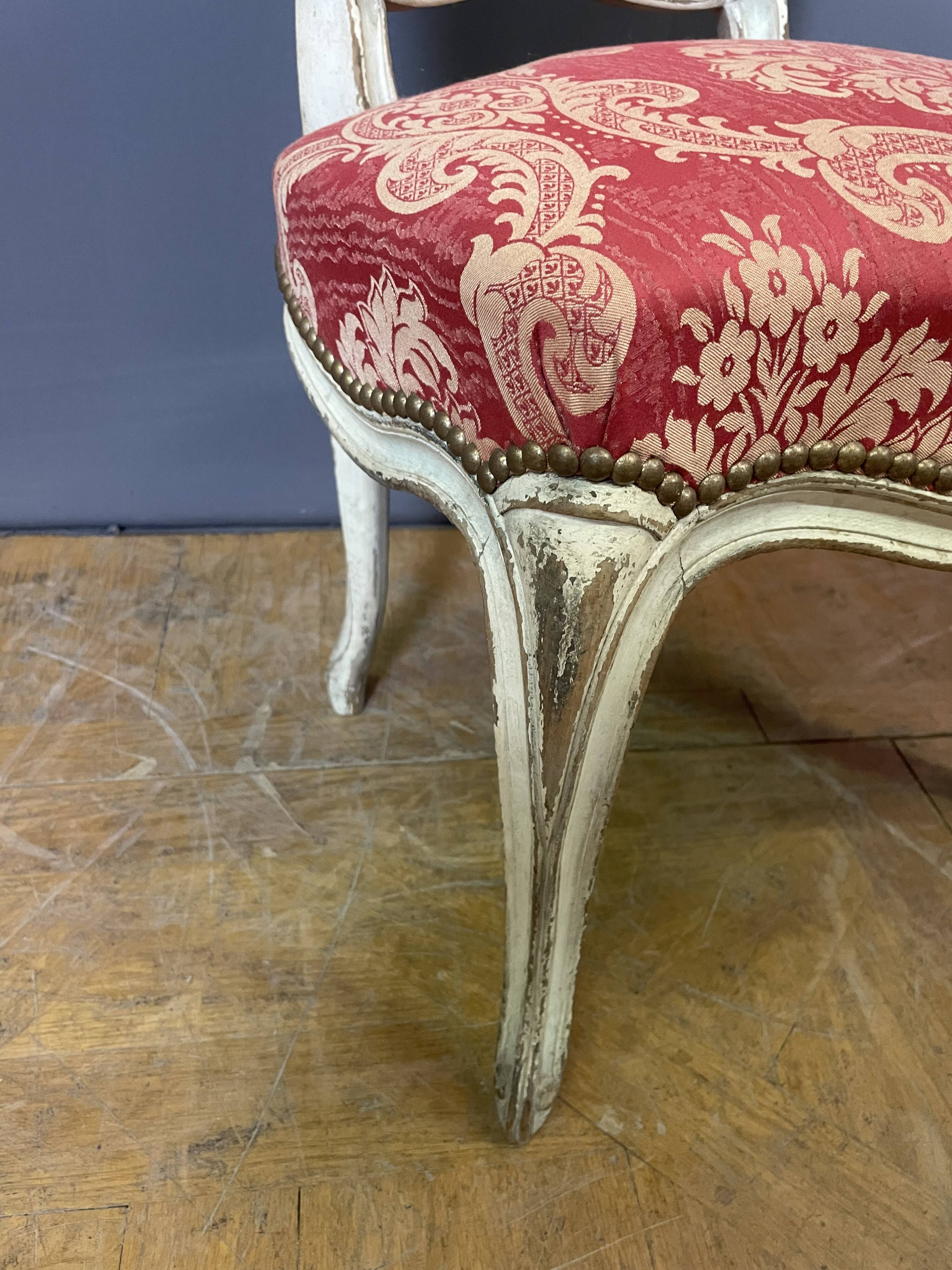 Caises de style Louis XV en bois peint