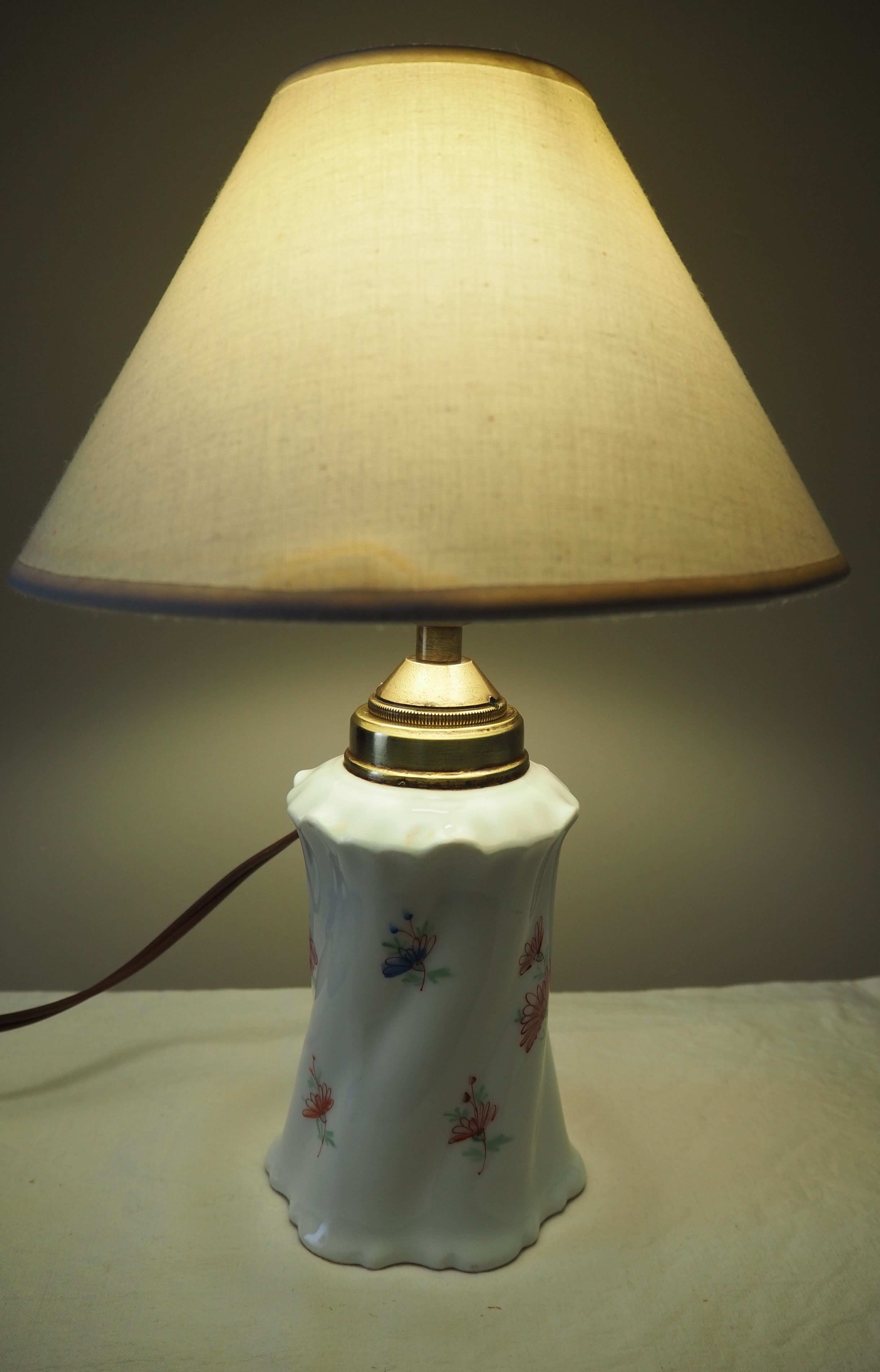 Table lamp in earthenware