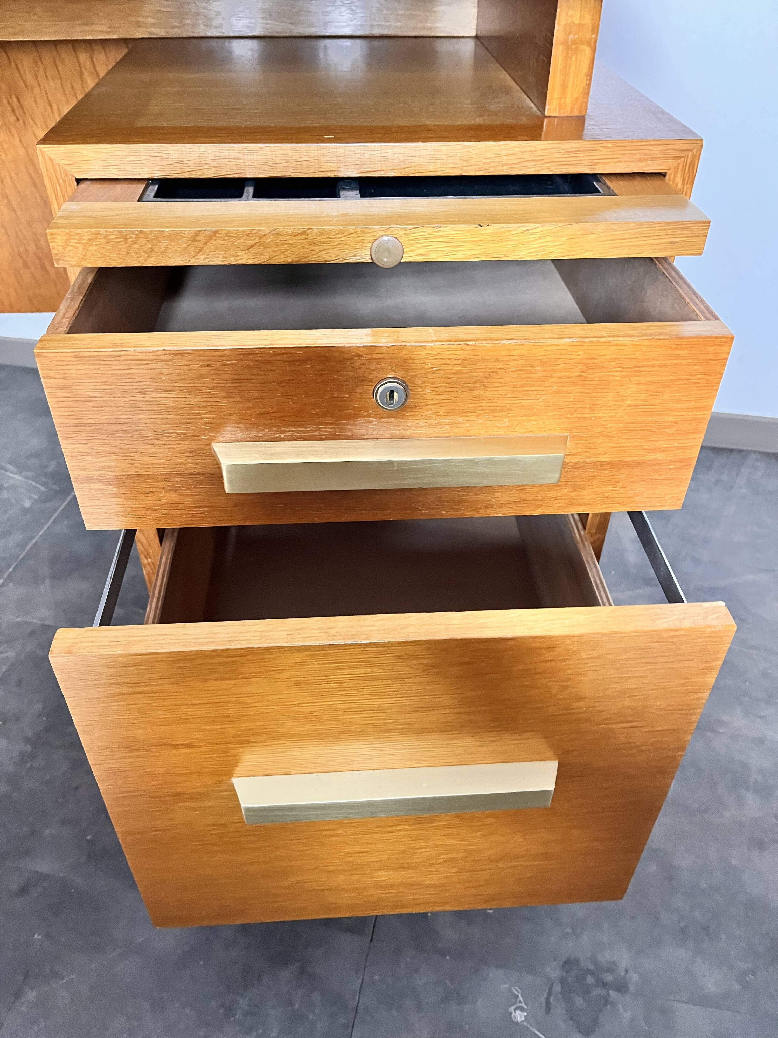 Bureau design 1960