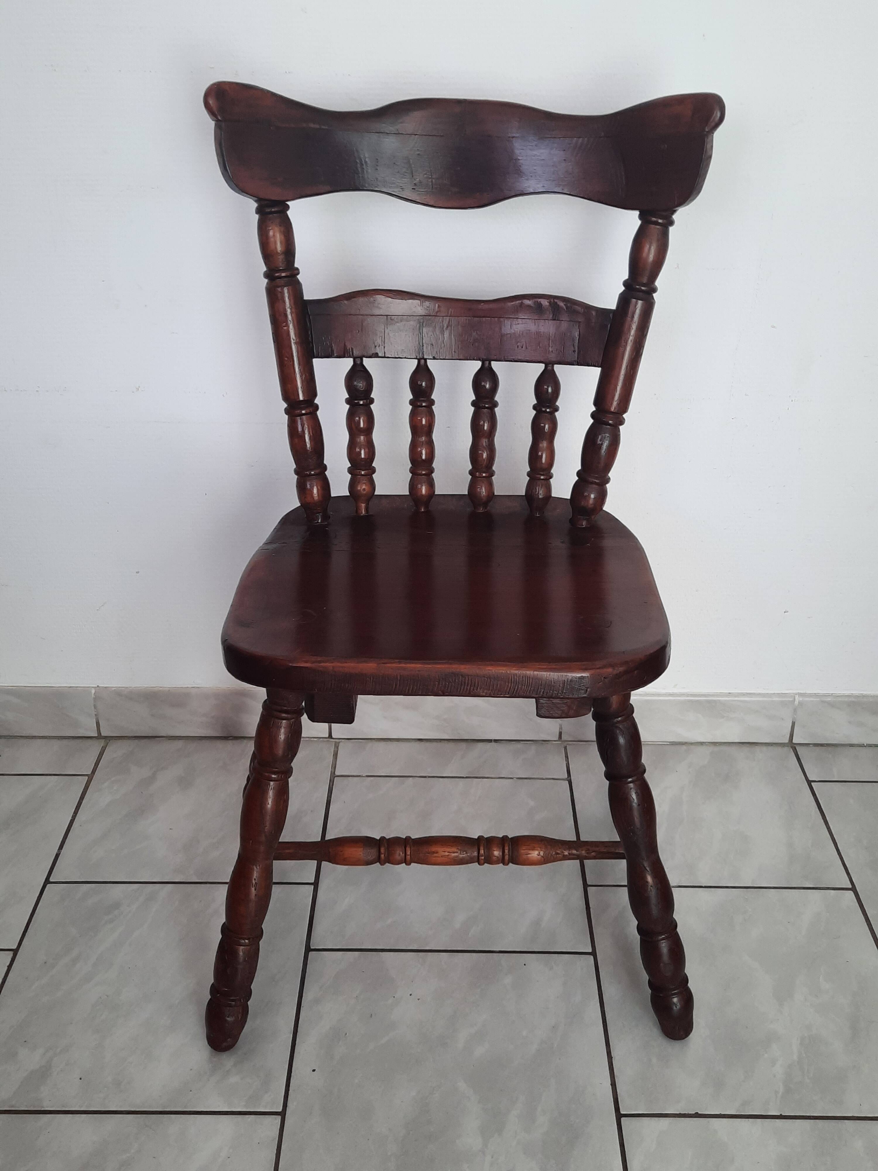 Pair of solid wood saloon chairs from the 60s and 70s
