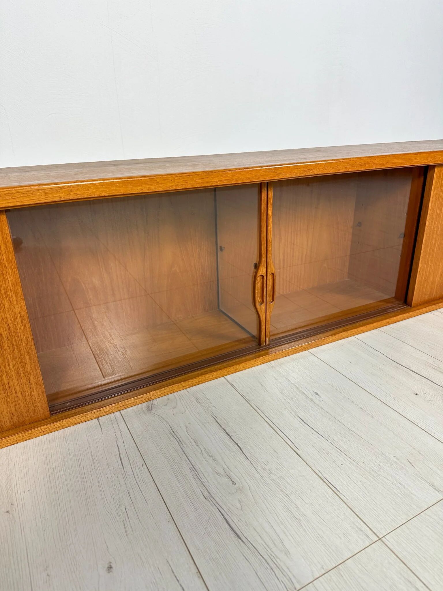 1960s vintage mid-century XL teak floating wall unit / wall-mounted sideboard / showcase by Bartels